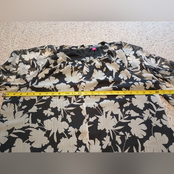 💓Vince Camuto Floral Black and White Women's Top XL - Picture 14 of 17